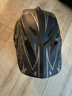 Troy Lee Helmet