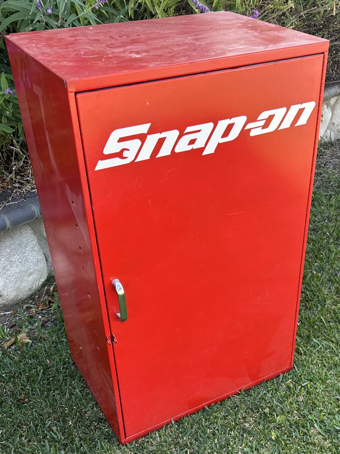 Tool Cabinet Snap On  Tools