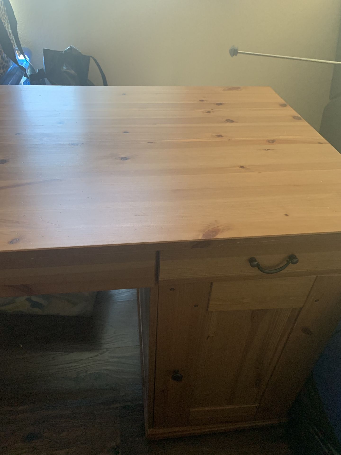 Well built 6 drawer wood desk