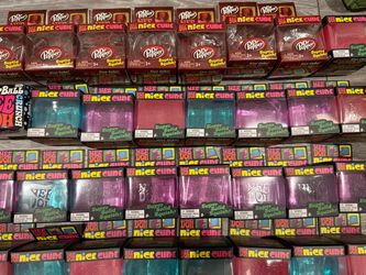 Nee doh Nice Cube, Satisfying Square Shaped Sensory (1 piece random color)