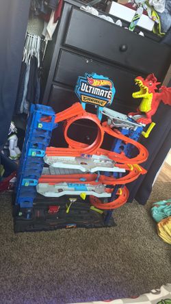 Hot Wheels Ultimate Garage