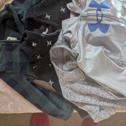 4 Size 3t Long Sleeve Sweater/Sweatshirts