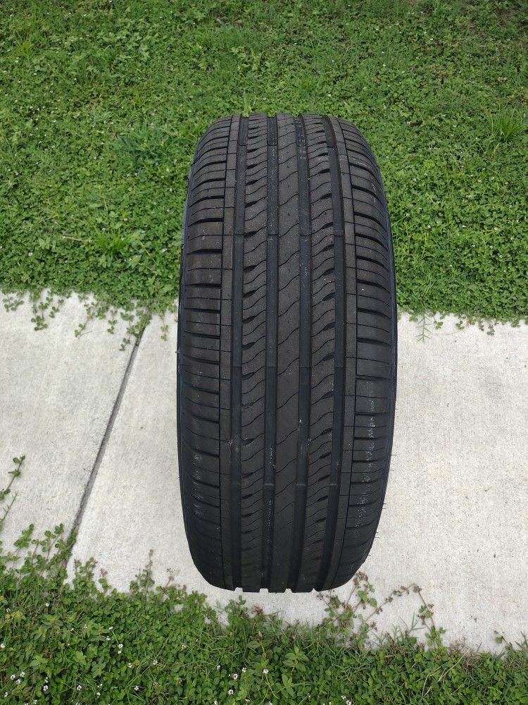 1 New Tire Soladus,As 235/60r18 $80