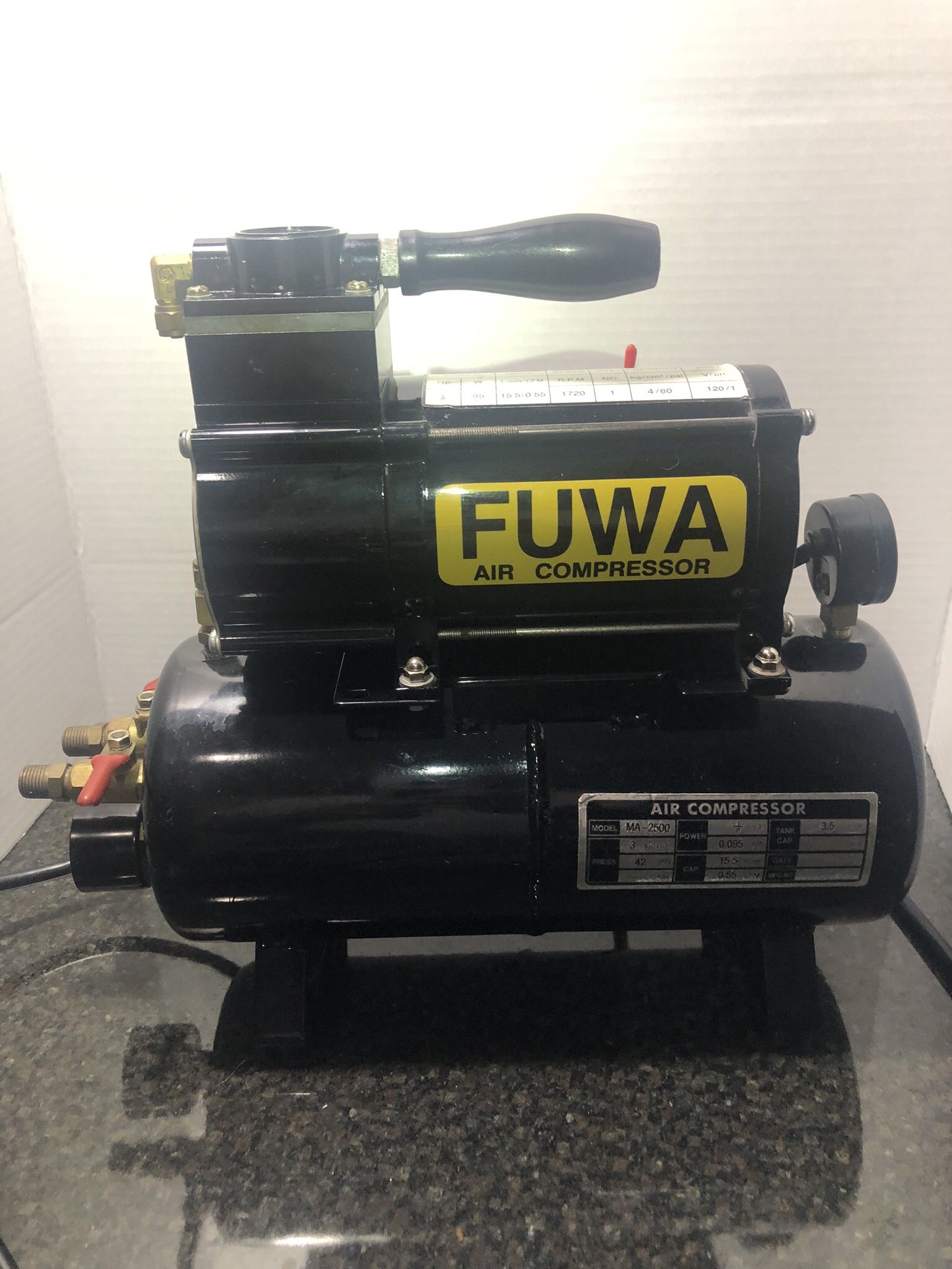FUWA Mini Compressor