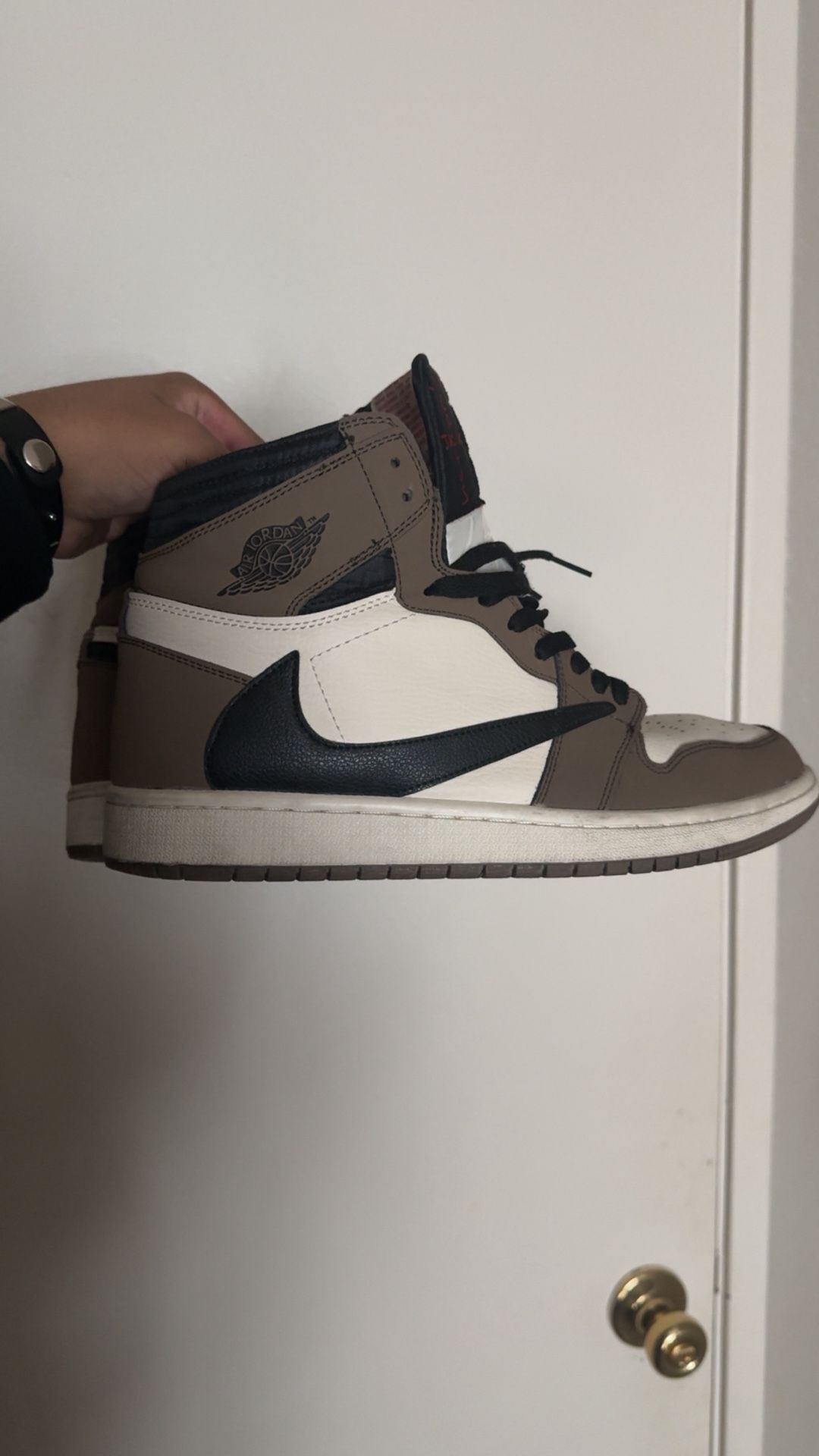Travis Scott Jordan 1 High