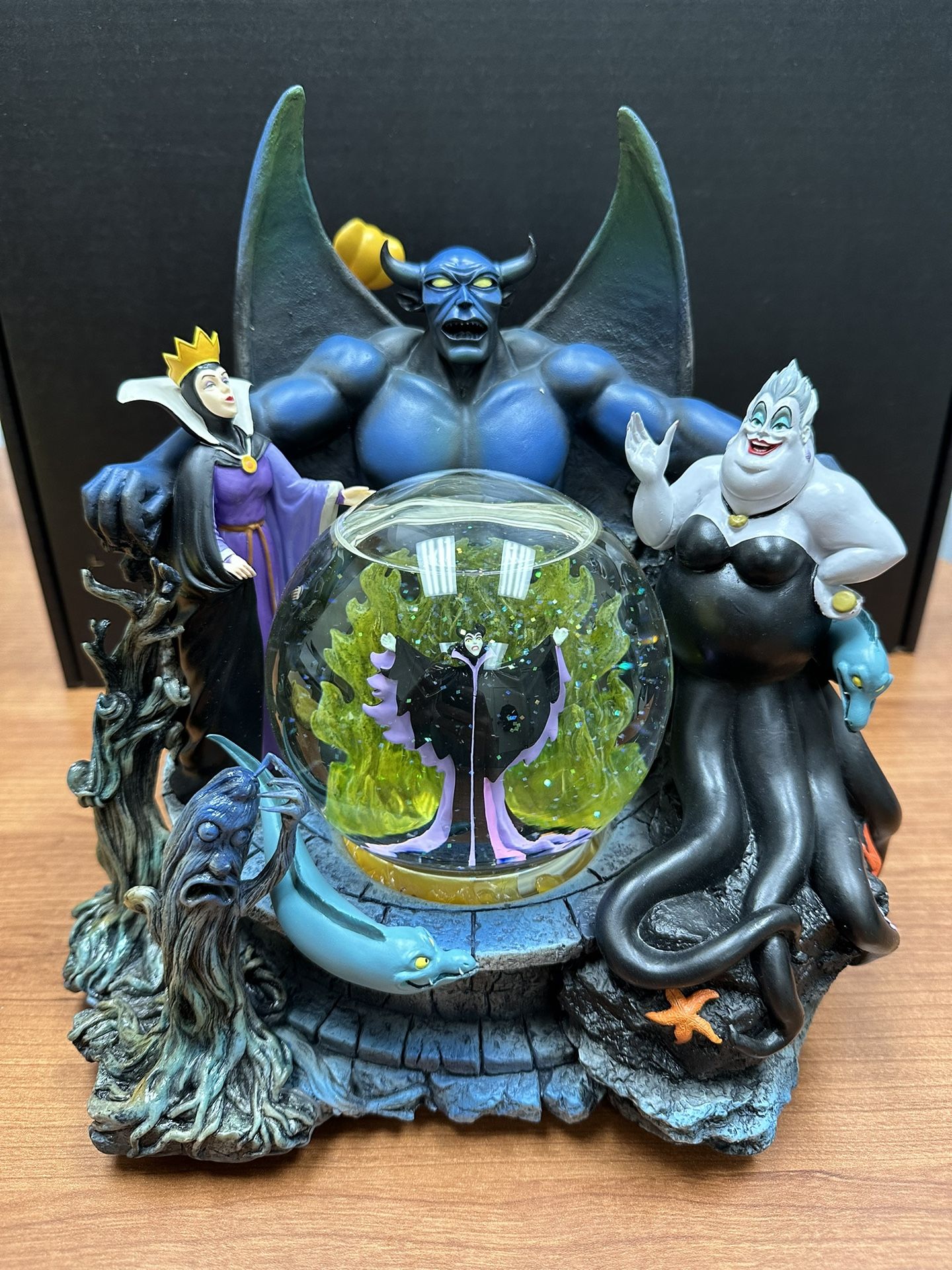 Rare Disney Villains Light-Up Musical Snow Globe Statue – Maleficent, Chernabog, Evil Queen, Ursula & Jafar