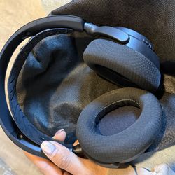 SteelSeries Arctis Nova 7 Wireless Gaming Headset