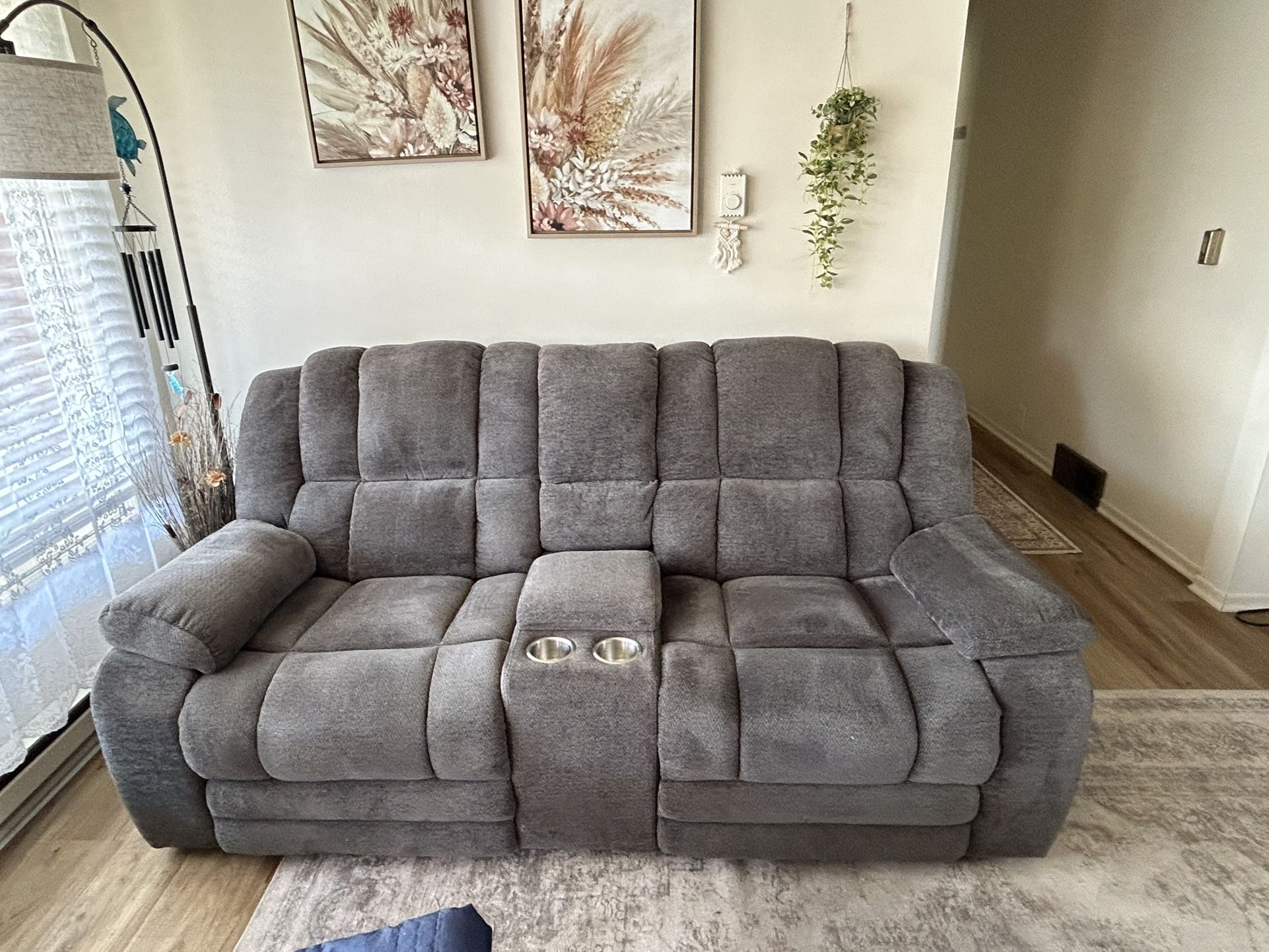 Love Seat With Recliners
