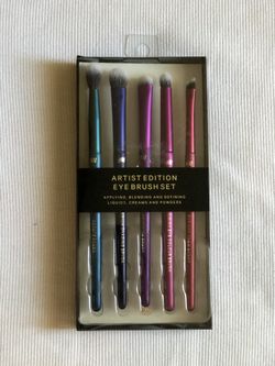 Eye brush set
