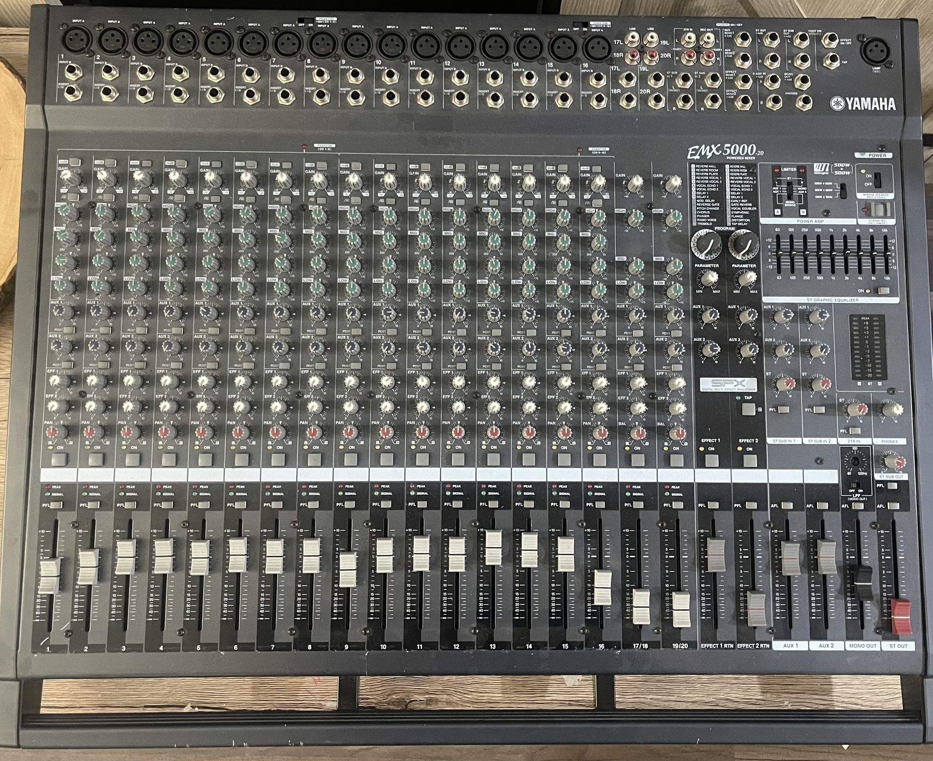 YAMAHA EMX5000-20 Powered Mixer 20Ch Operation Confirmed Good Used