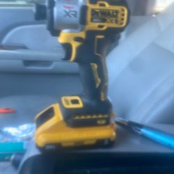 Dewalt 20 V compact