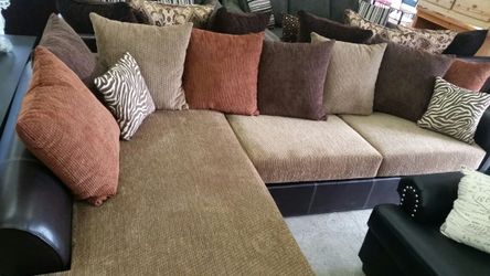 2 pc sectional with chaise