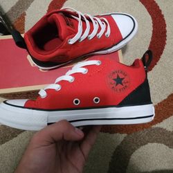 Boys Converse 