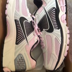 Nike Vomero 5 NEW 11.5