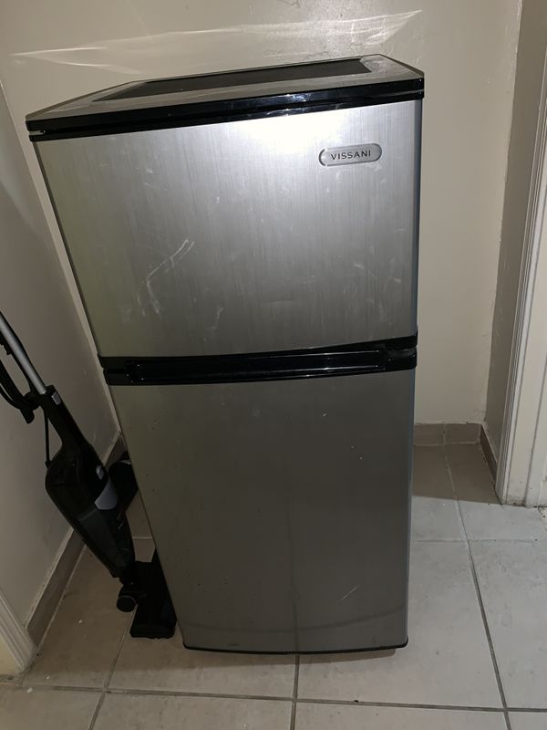 Vissani Mini Fridge 4.5 cu. ft for Sale in Marana, AZ OfferUp