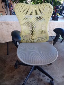 Herman Miller Mirra Ergonomic Task Chair