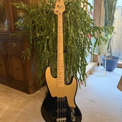 Squier Jazz Bass