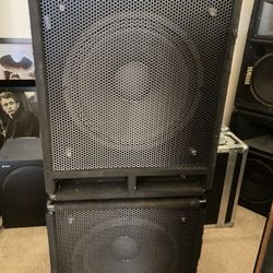 Floor Subwoofers 15”