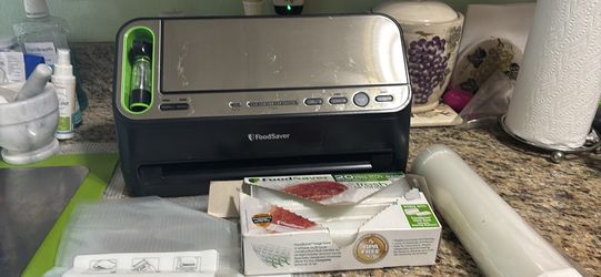 Food Saver Vacuum System & bags