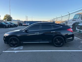Honda Accord cross tour