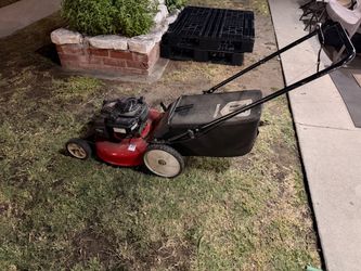 Gas-Powered Push Lawn Mower Yard Machines Mower  Briggs & Stratton