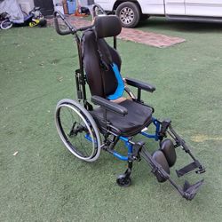 CATALYST WHEELCHAIR 