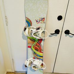 146cm Women’s Snowboard with Bindings- New 