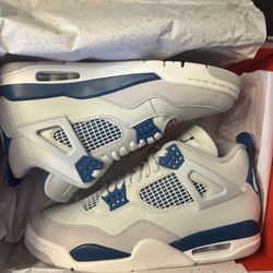 Brand New Jordan 4 retro Military Blue 