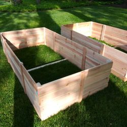 Cedar Raised Garden Beds 