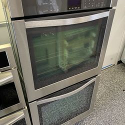 Whirlpool 27” Electric Double Wall Oven