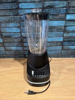 Black Countertop Blender with Clear Jar