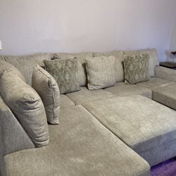 Sectional Plus Chair