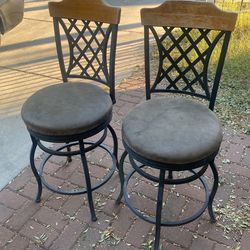 2 Barstools 