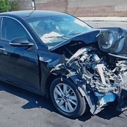 2018 Kia optima LX 2.4 for parts