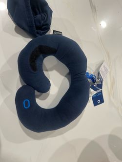 BCOZZY Neck Pillow for Travel Provides Double Support For Head Neck and Chin. New with tags. Blue in color. With travel bag. ( New)