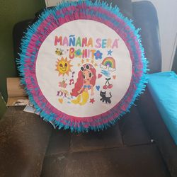 Piñatas Tables And Chairs