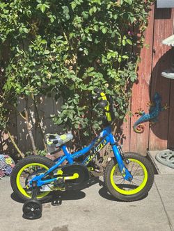 12 INCH VALVE SCHWINN BIKE
