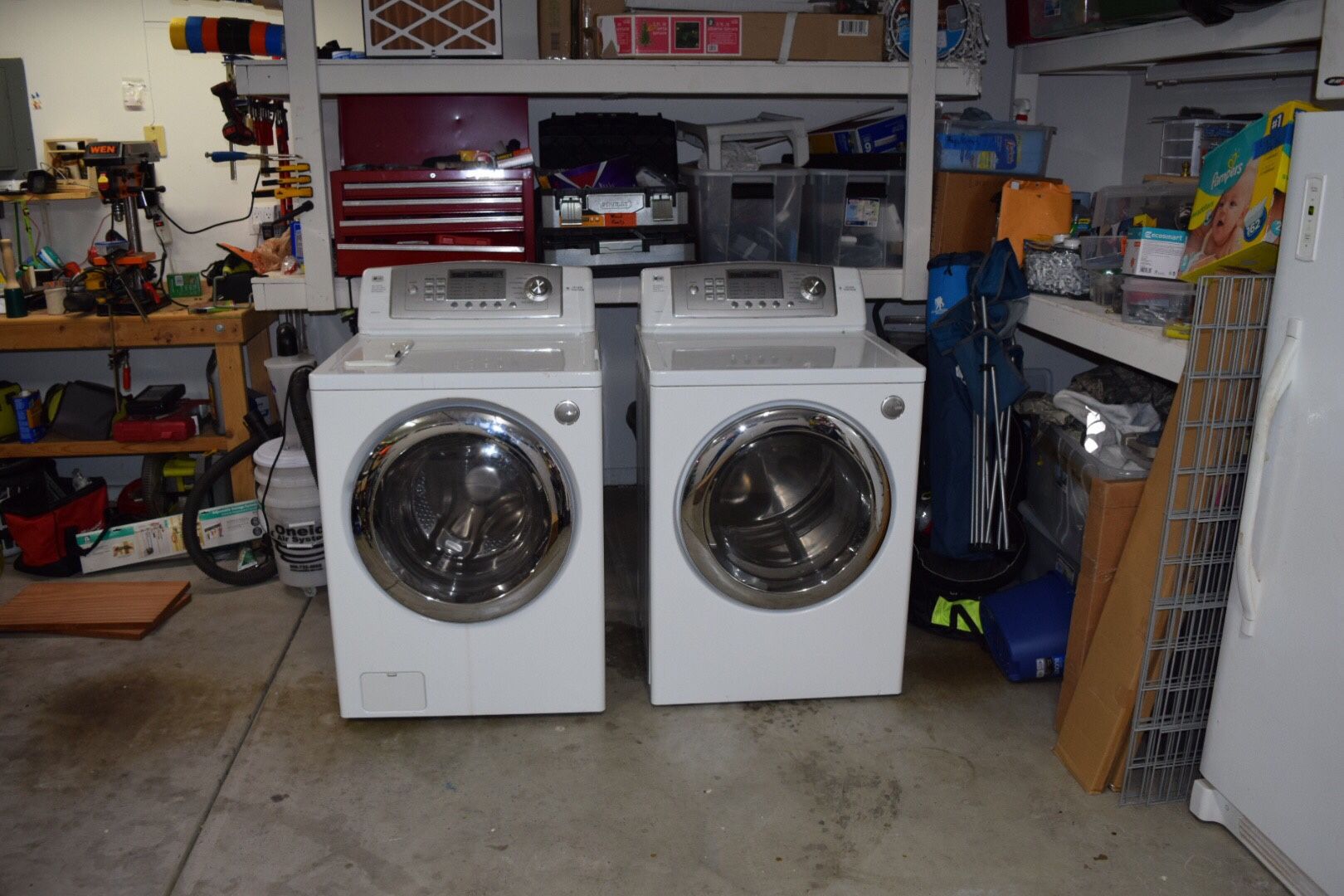 LG Washer/Dryer (used) [WM0542HW; DLE0442W]