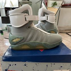 Back To The Future 2 Shoe Size 12 