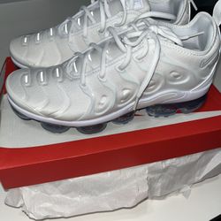 Air Vapor Max Plus Size 9.5 Men