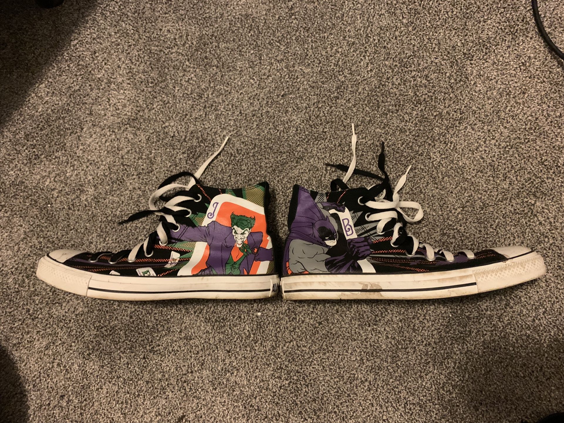 Lightly Used DC Batman and Joker Converse Allstar Chuck Taylors Mens Size 10.5