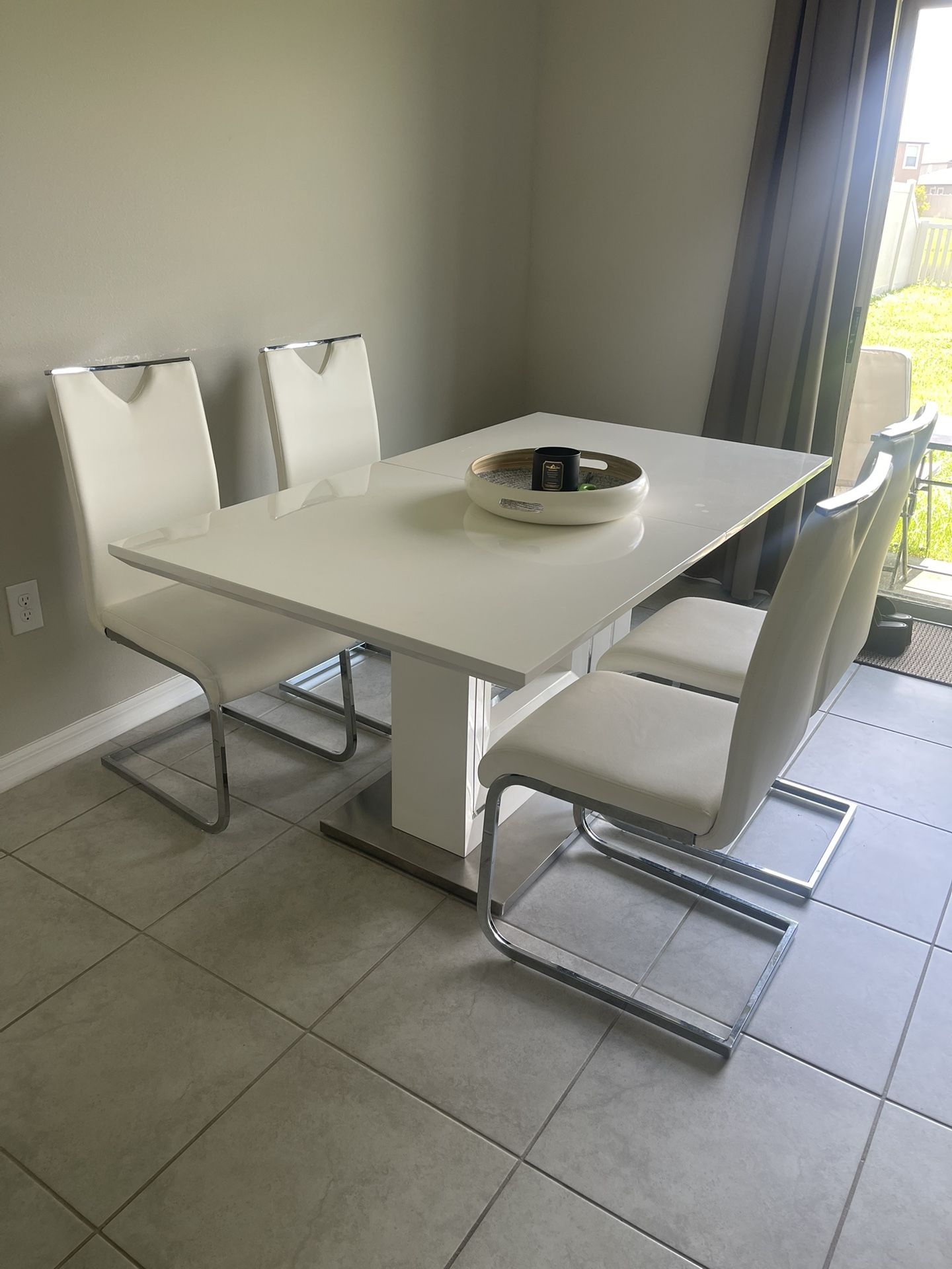 Dining Set