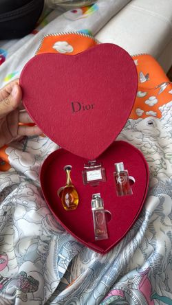 Women perfume gift set brand new authentic