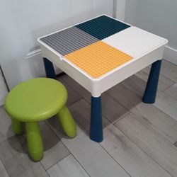 Toddlers Lego Table With One Chair 