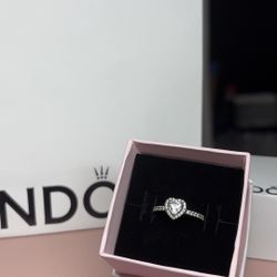 Pandora Ring