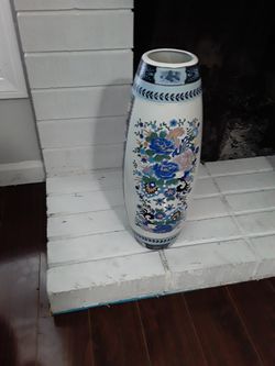 Japanese flower vase.