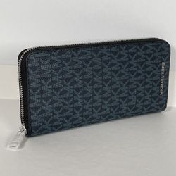 Michael Kors Jet Set Travel