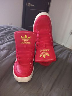 Adidas Hard Court High Sneakers striking red and white colorway with gold metallic accents FV5733