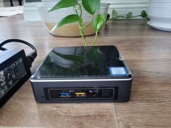 7thGen Intel NUC 256NVMe 12GbRam Win10 HDMI WiFi Charger *Chk Pixs4Details*