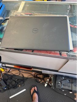 💻 Dell Inspiron 15 3520 Touchscreen Laptop – Intel Core i5-1235U | 8GB RAM | 512GB SSD | Windows 11 | $299.95